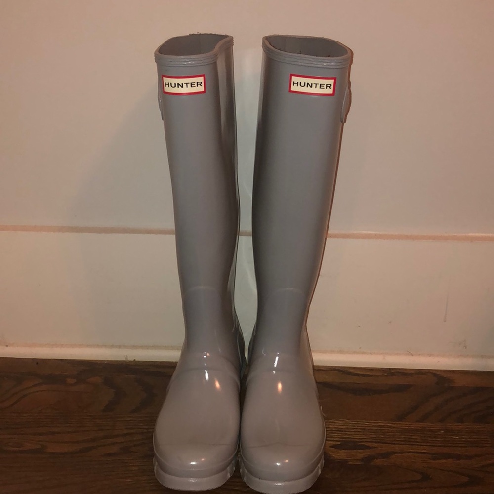 Hunter grey size 8 tall gloss rain boots
